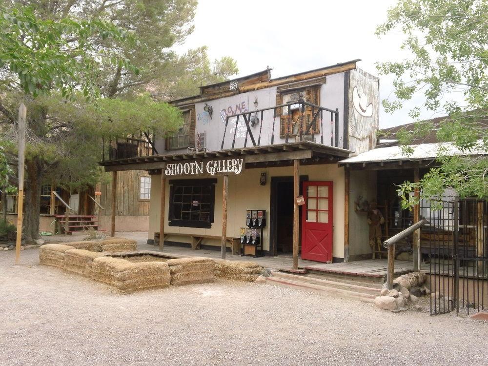 Bonnie Springs Ranch Motel 블루 다이아몬드 외부 사진