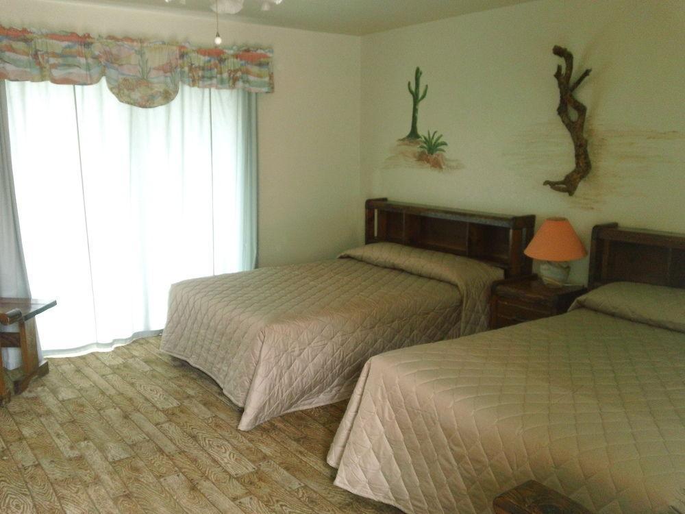Bonnie Springs Ranch Motel 블루 다이아몬드 외부 사진