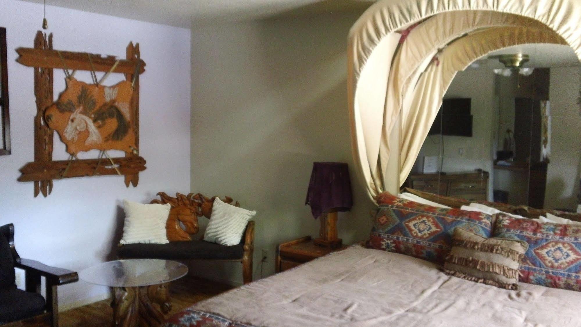 Bonnie Springs Ranch Motel 블루 다이아몬드 외부 사진